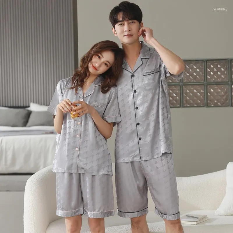 Ensemble de pyjamas pour couple de vêtements de nuit pour femmes Hommes Femmes Pijama Silk Home Lounge Pyjamas à manches courtes 3XL