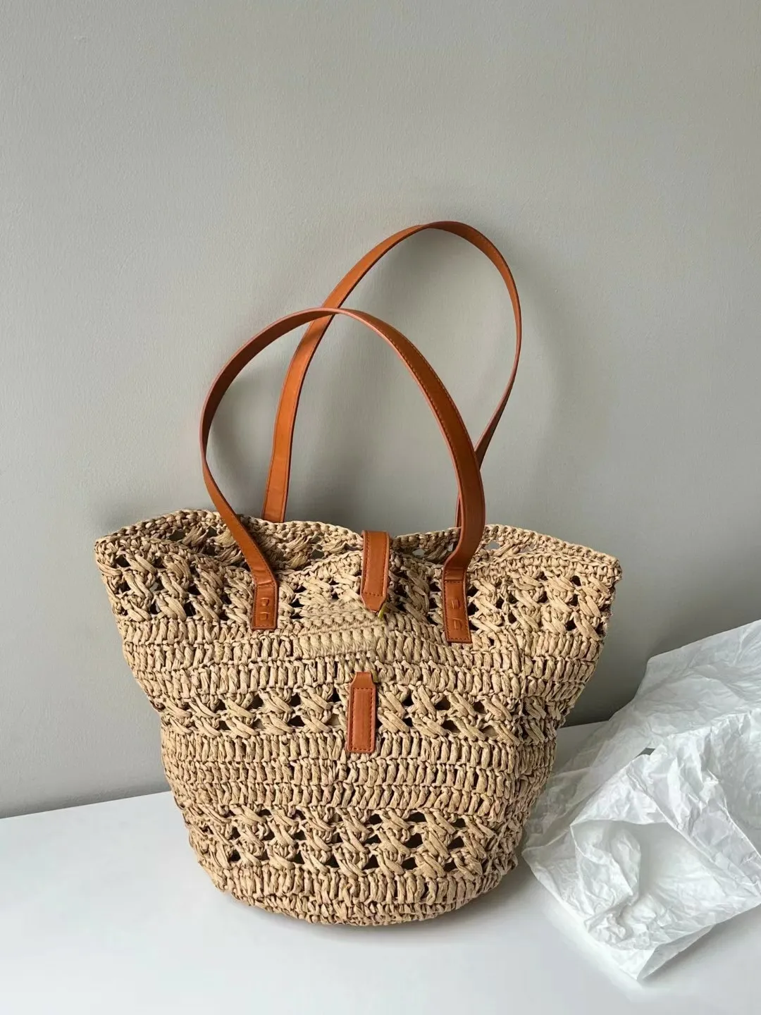 Buy Straw Handbags Women Handwoven Round Corn Straw Bags Natural Chic Hand  Large Summer Beach Tote Woven Handle Shoulder Bag (Beige) at Amazon.in