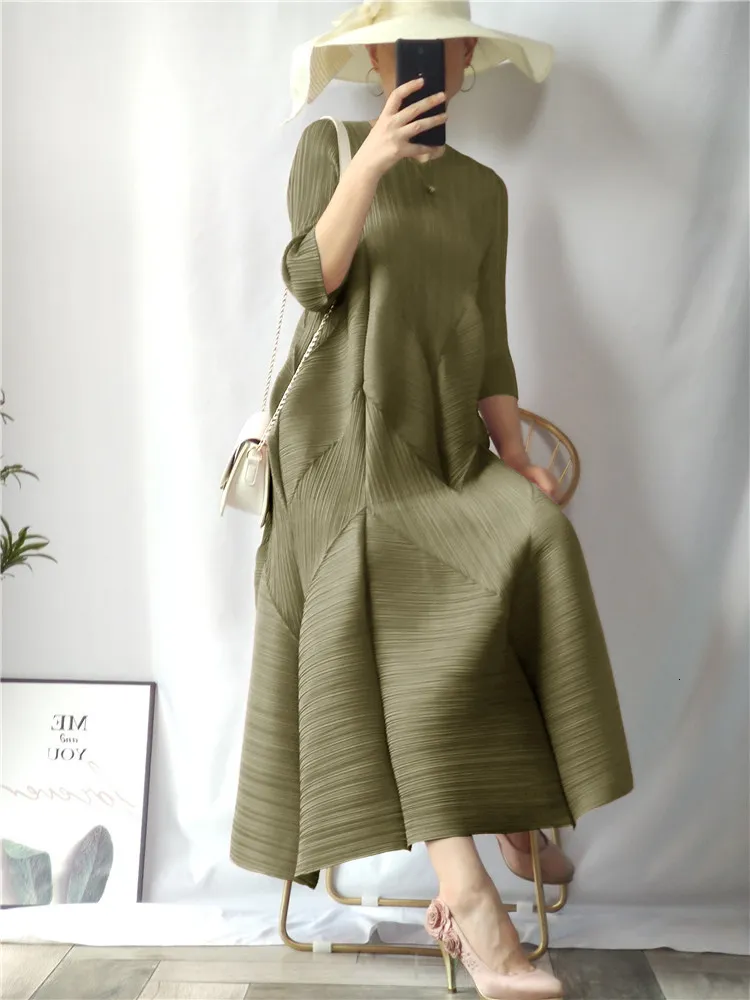 Casual Dresses Miyake Pleats Spring Lantern Long Pleated Dress Large Size Loose Bud Dresses Causal Elegant Aesthetic Clothes In Stock 230321