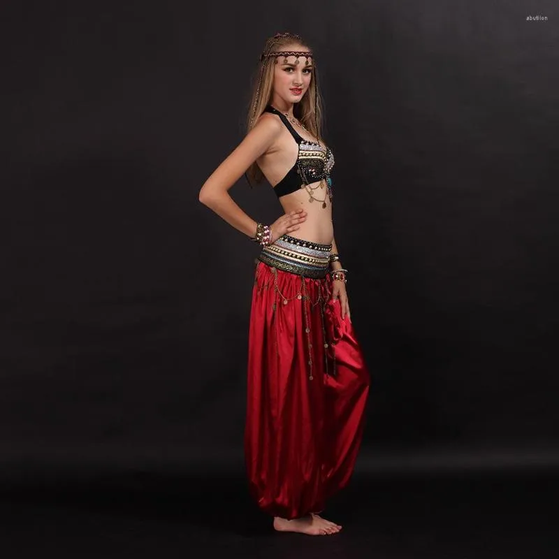 Nouveau style costumes de danse du ventre femmes 3 pièces soutien-gorge et  manches et jupes