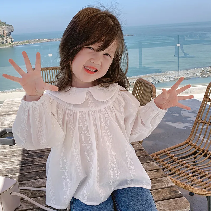 キッズシャツ女の子ホワイトレースブラウス秋の韓国ファッション子供のかわいいカジュアルターンダウンカラー長袖のシャツwtb43 230321