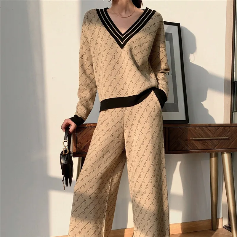 V-Neck 스웨터 팬츠 슈트 가을 기질 문자 인쇄 니트 넓은 다리 바지 2 피스 복장 한국 여성 땀 스포츠