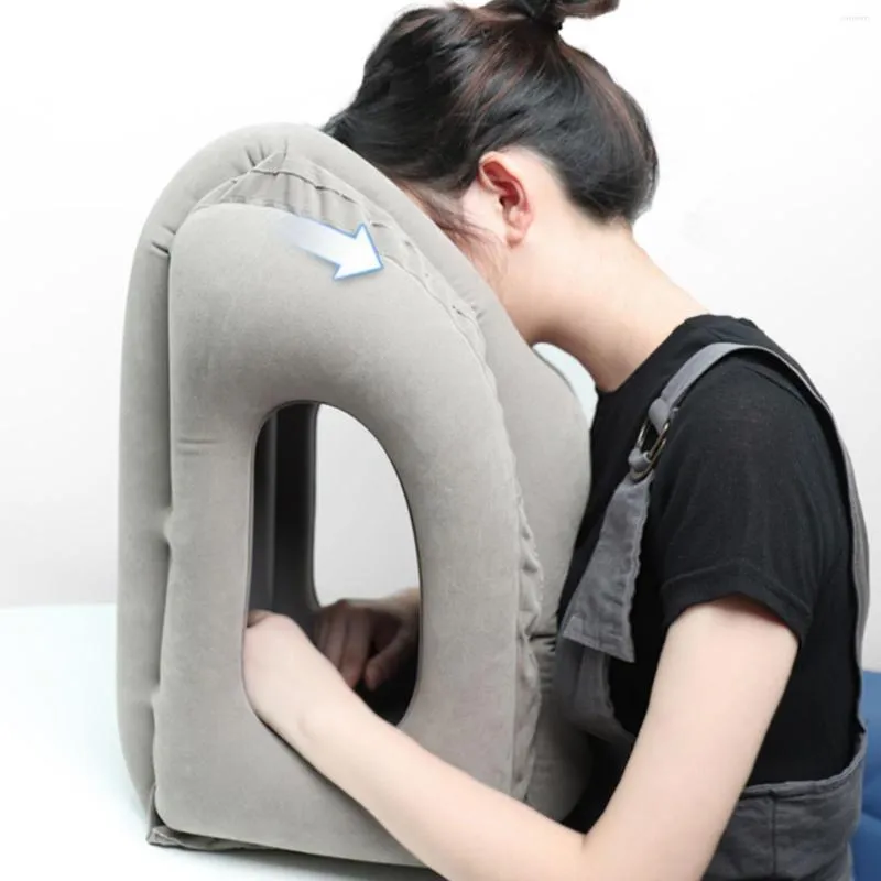 Almohada de cuello de vuelo almohada de avión Insertar cojín de asiento de  avión - China Cubierta de almohada de aerolíneas y almohada de vuelo precio
