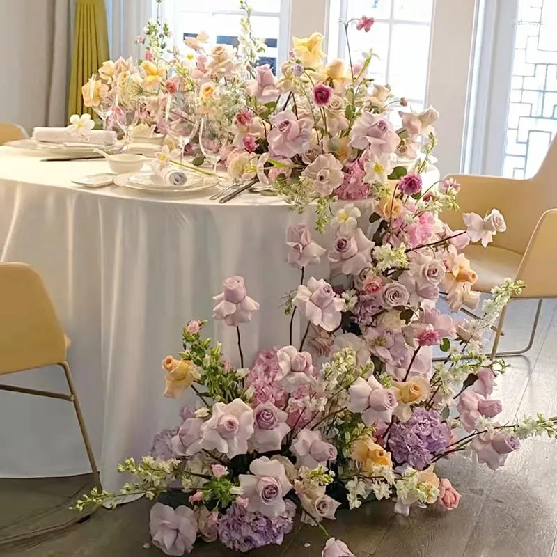 Decoratieve bloemen Aangepaste rode roos Wedding Road Lead Flower Ball T Stage Decoratie Event Layout Simulatie Silk Row Tafel