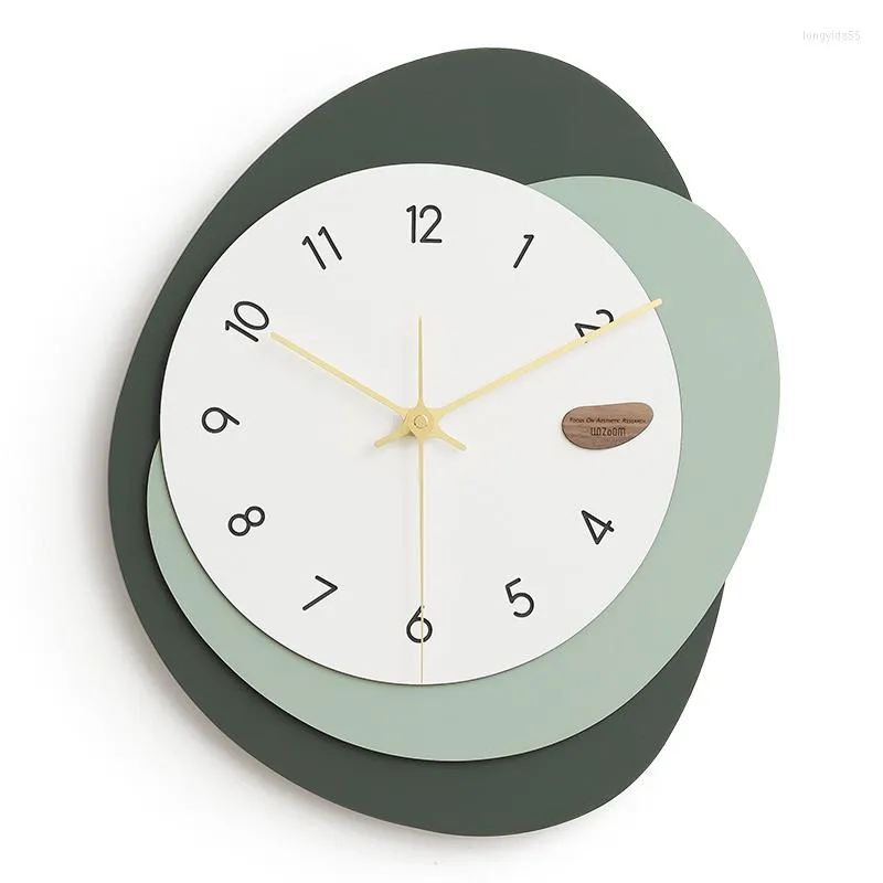 Wanduhren moderne Uhr Wohnzimmer Elektronische Luxushände Digitalmechanismus Reloja -Dekorationsdekoration Gegenstände