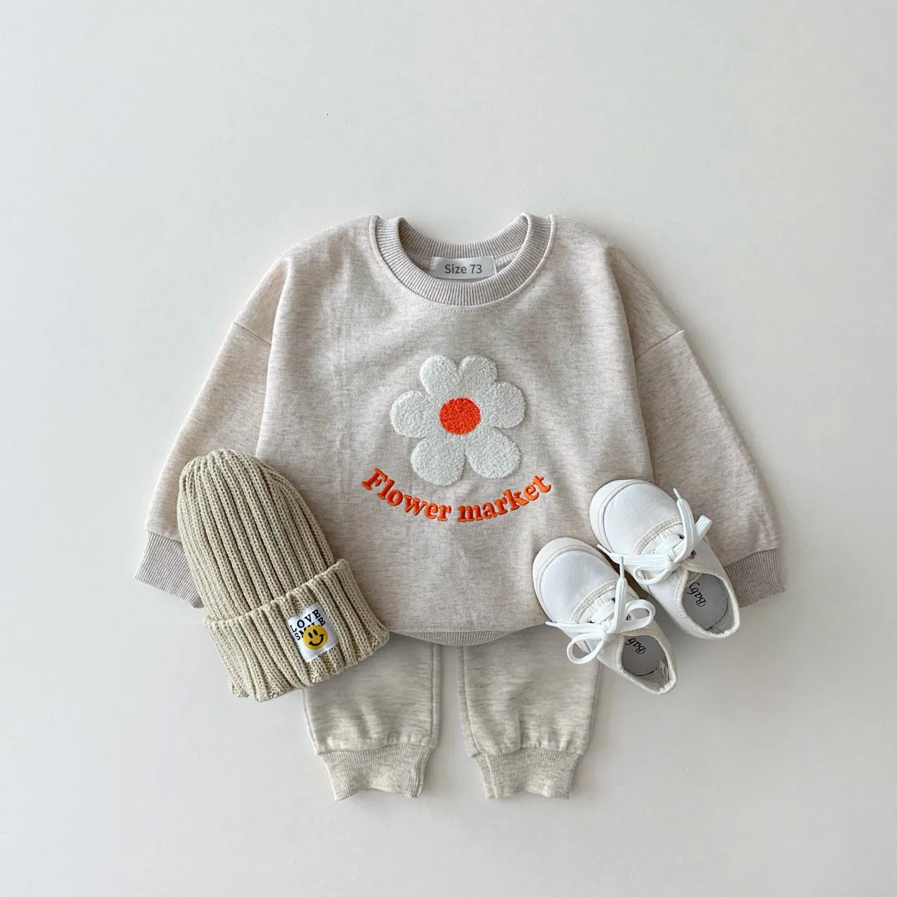 Ensembles de vêtements Corée filles coton biologique fleurs sweat-shirt pantalon 2 pièces ensemble survêtement enfant en bas âge fille vêtements ensemble bébé boutique tenues 230322