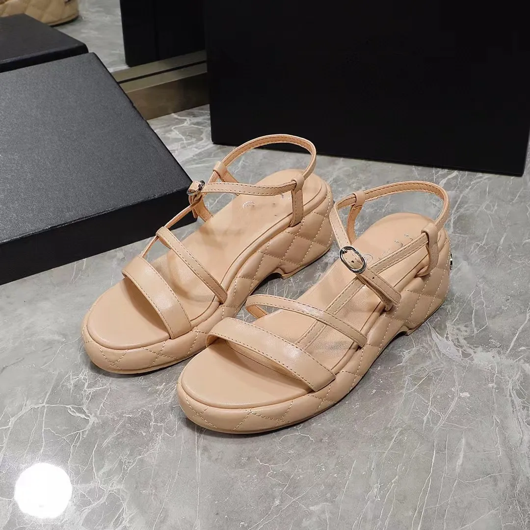 High-End-Sandalen im Luxus-Stil, dicke Basis, dünne Schnürschnalle, bequem, lässig