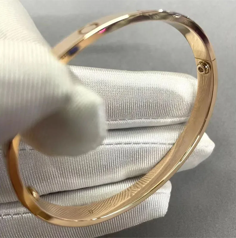 Pre-Owned Cartier Love Bracelet Open Bangle Pink Gold (18K) No Stone Bangle  Pink Gold (Good) - Walmart.com