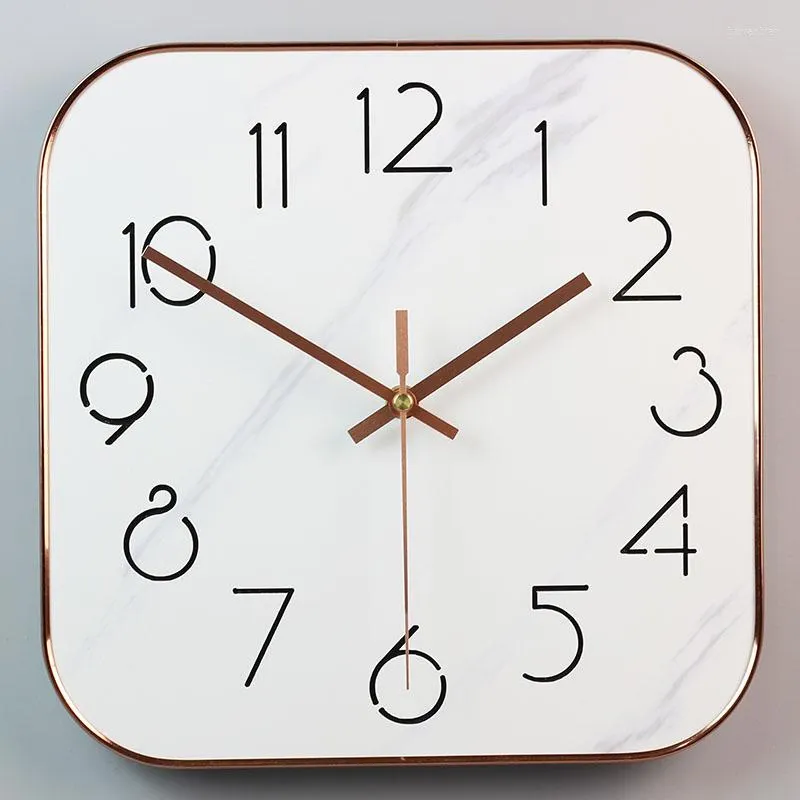 壁の時計サイレントミニマリストクロックモダンクリエイティブメカニズムハンドノルディックキッチンバスルームエスペルホ装飾鏡装飾