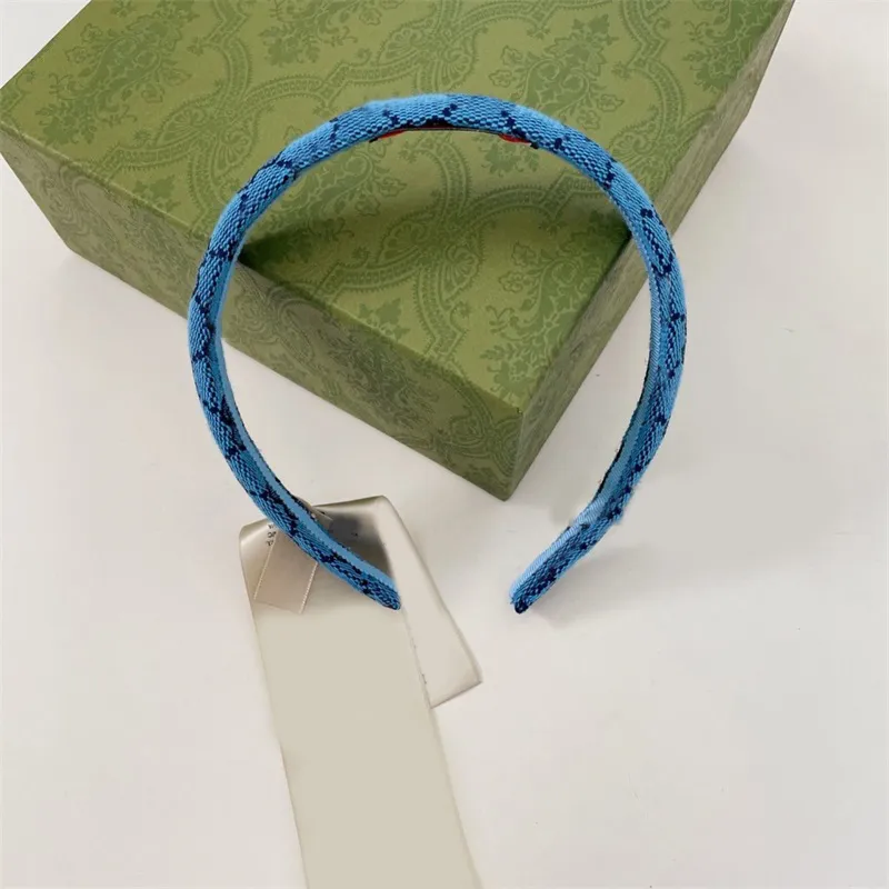 Kafa Bantları Modern Tasarımcı Baş Bandı Mektubu Yeşil Mor Siyah Harfler Polikromatik Spa Adam Kadınlar İçin Kafa Bantları Kay Yok Saç Bantları Noel 2024