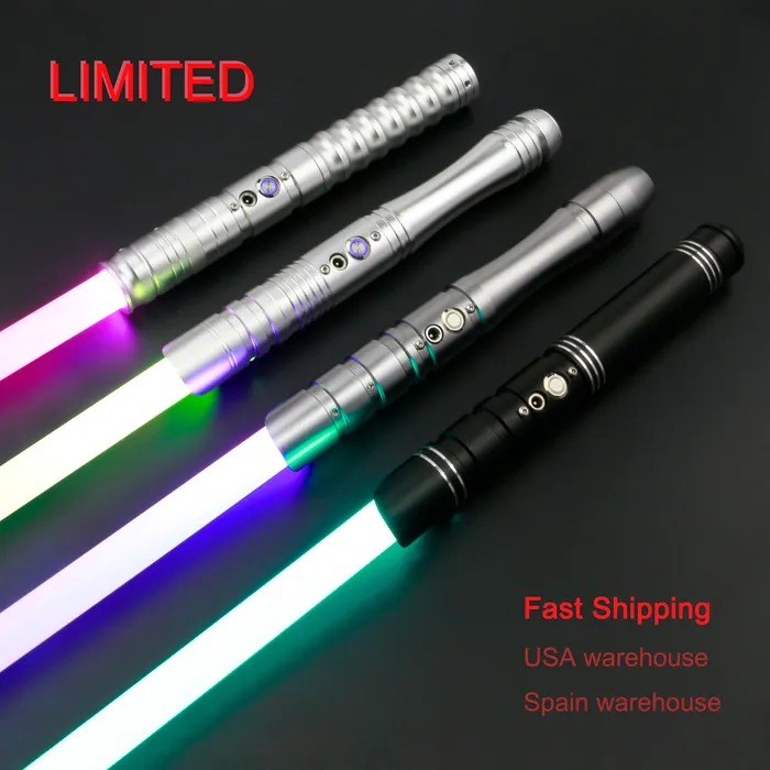 Led Rave Toy TXQSABER Vendite Spada laser Pesante Duello RGB Giocattoli Sciabola laser da combattimento Lama Manico in metallo Jedi Cosplay Regalo di Natale per bambini 230322