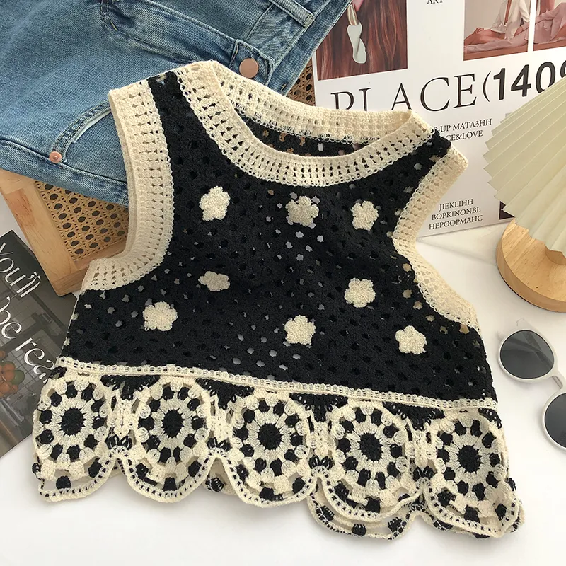 OUMEA Womens Crochet Sleeveless Tank Openwork Retro Top With OUMEA Womens Crochet Sleeveless Tank Openwork Retro Top With