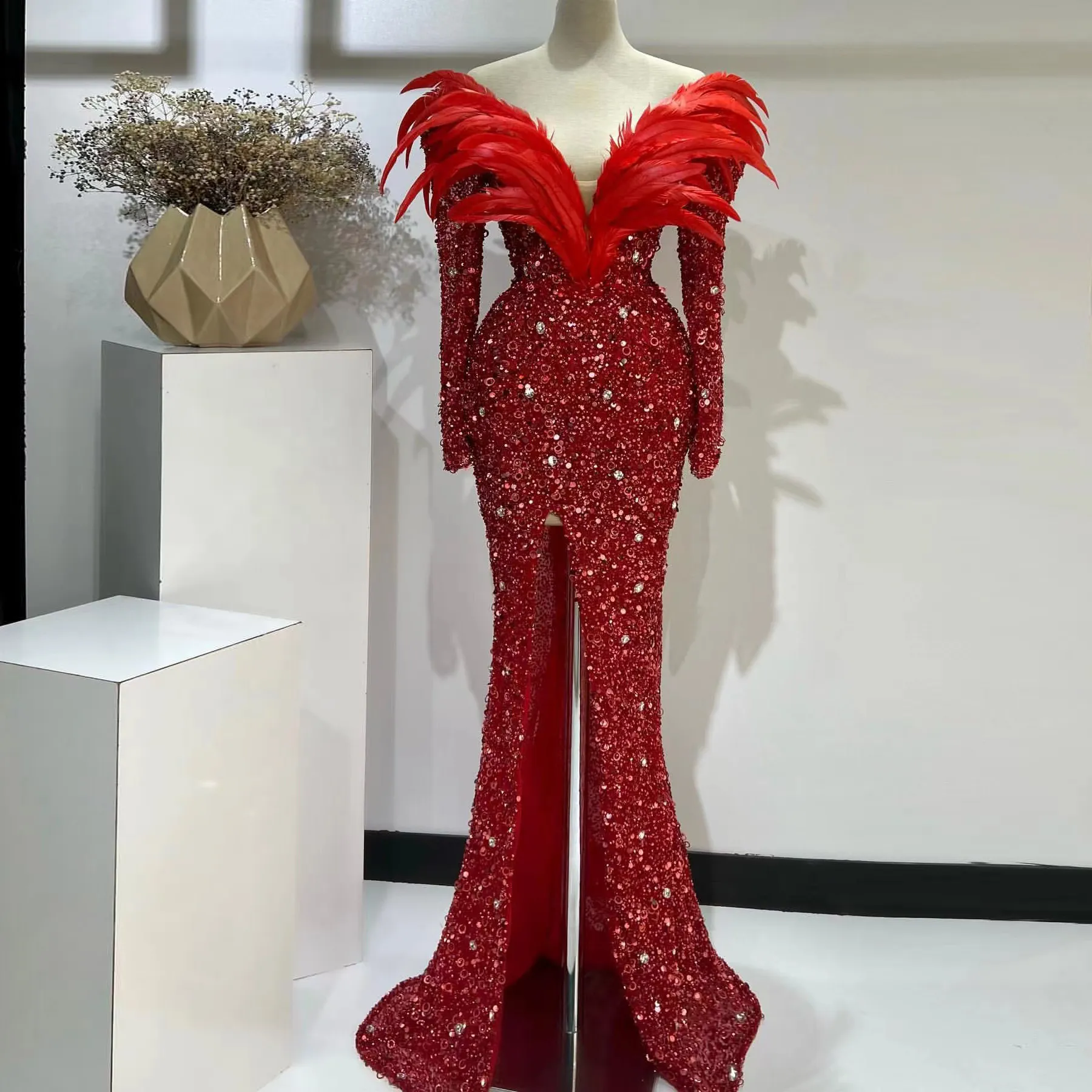 Vestidos de baile de sereia vermelha sexy vestidos de lantejas de lantejoulas de manga longa de luxo