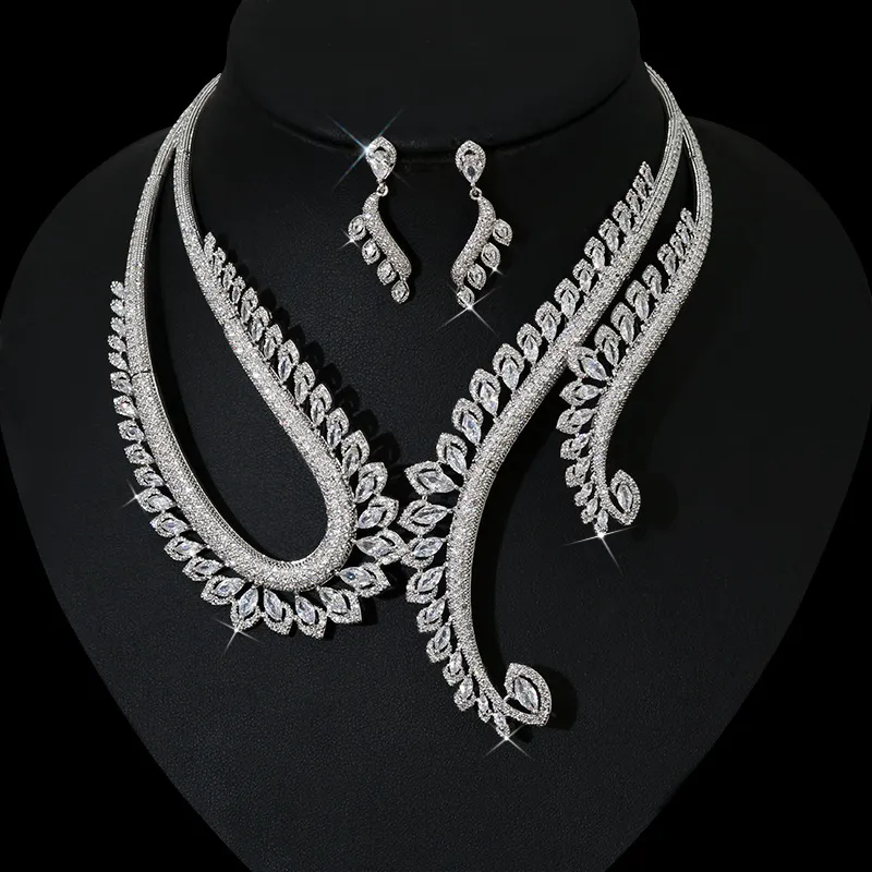 Ângulo asas 14k White Gold Diamond Jewelry Conjunto de festas Brincos de casamento para mulheres Jóias de aniversário de noivado de noiva