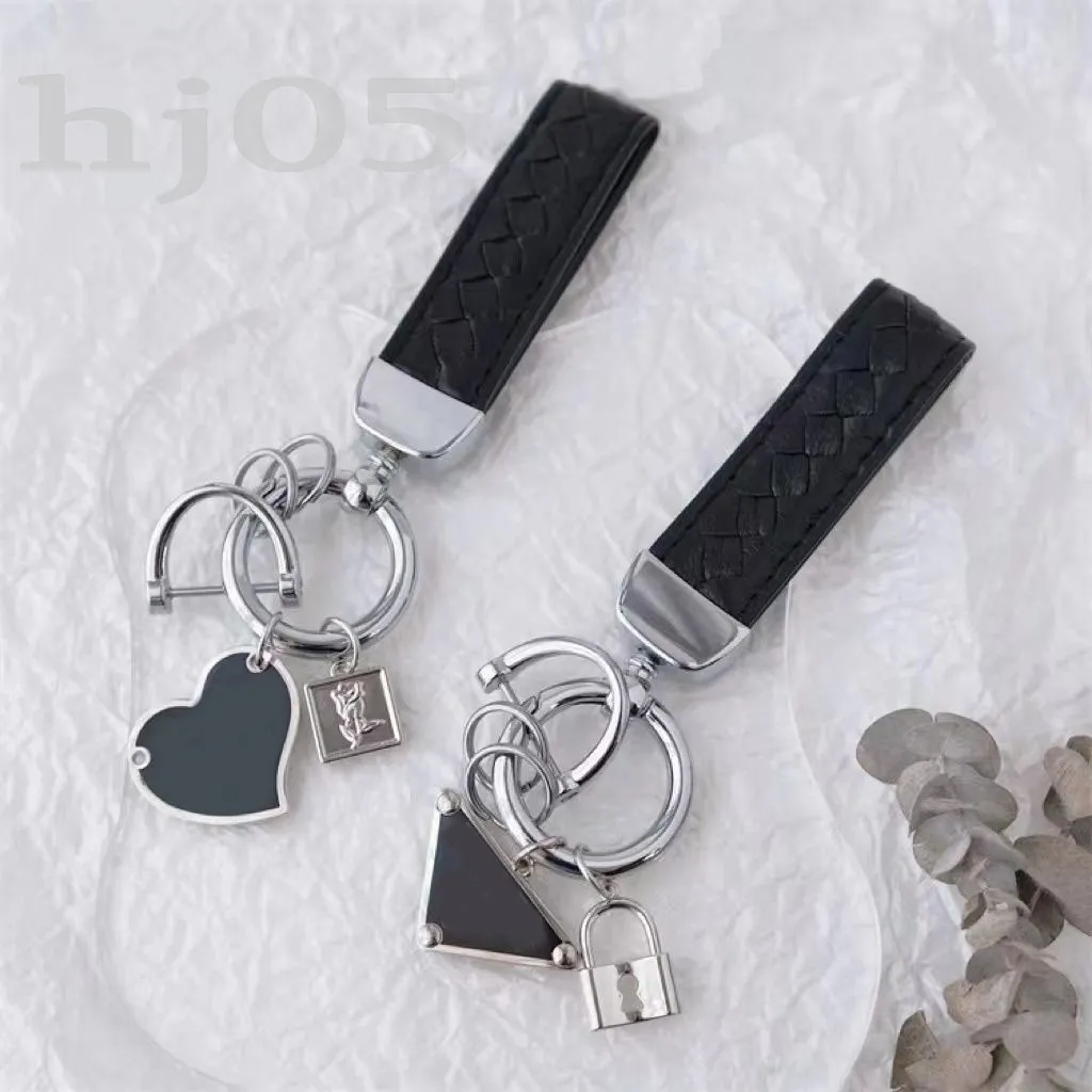 Wallet key chain designer leather keyring black silver common exquisite small bag portachiavi beautiful unisex keychain accessories aesthetic PJ056 B23