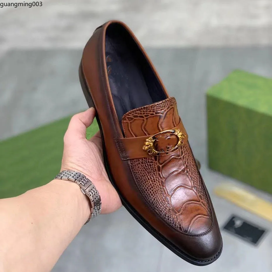 2023 Formal Sukiety Buty ręcznie robione w stylu Bogue oryginalny skórzany impreza butów ślubnych projektant marki rozrywki mężczyzn z dzianiny mieszkanie Oxfords Rozmiar 38-45 KMJ GM3000001