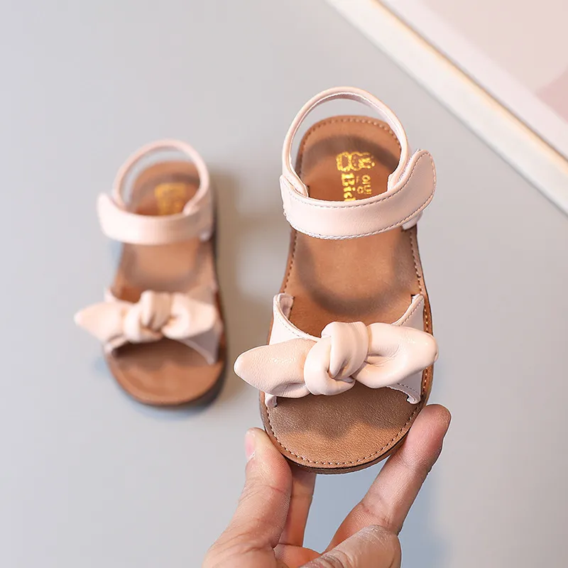 샌들 베이비 여자 아이 해변 신발 2023 여름 어린이 브랜드 소프트 패션 보우 매듭 간단한 클래식 편안