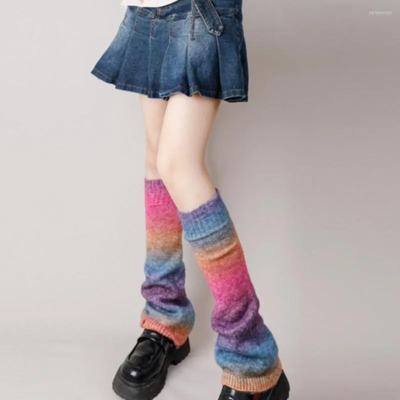 Frauen Socken Winter Plüsch Regenbogen Farbe Bein Abdeckungen Schöne Harajuku Wolle Fuß Warme Nette Lolita Student JK Outstreet Strümpfe