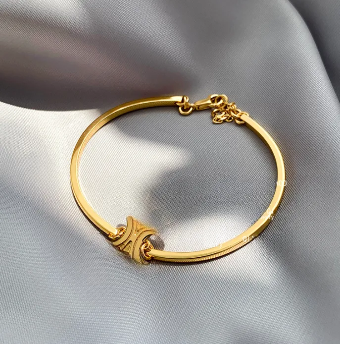 Armband Neues europäisches Special-Interest-Design Französische leichte Luxus-Goldarmbänder Ornament Großhandel