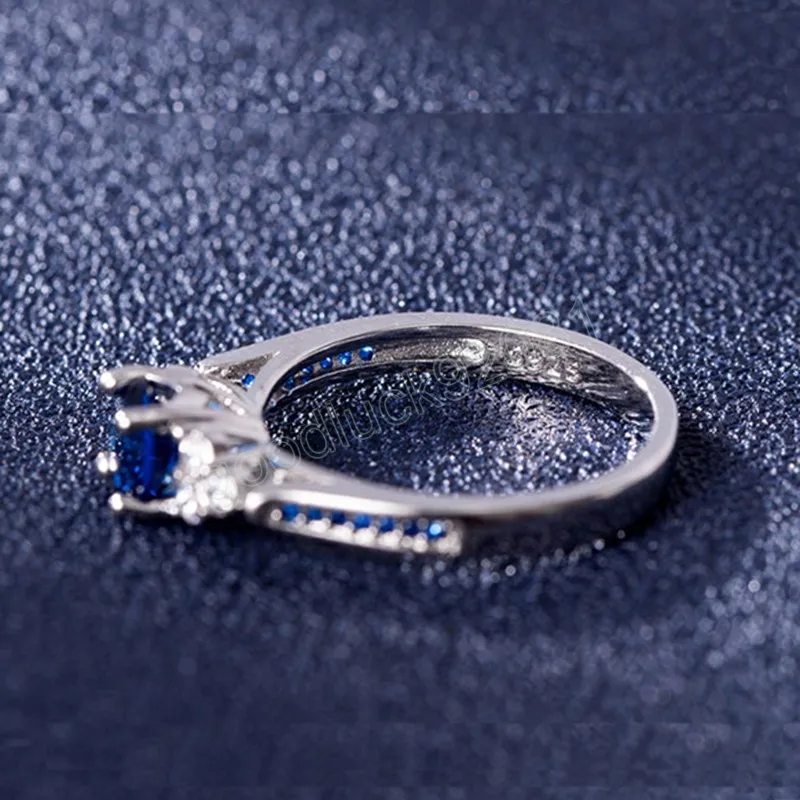 Bijoux de luxe en cristal bleu Royal pour femmes Imitation saphir Zircon anneaux pour femmes bagues de fiançailles de mariage Bague