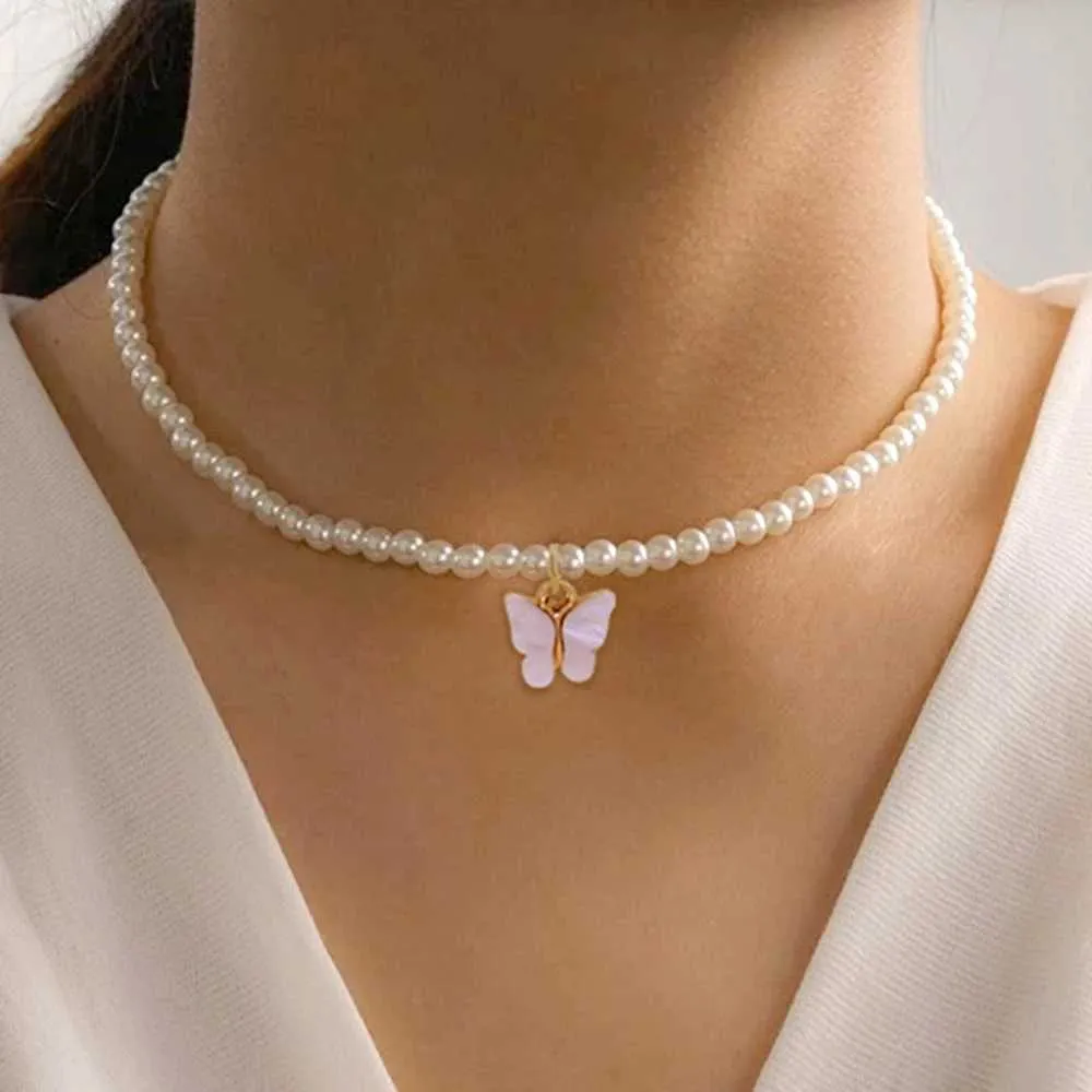 Hangende kettingen Handgemaakte parelchoker -kettingen voor vrouwen Boheemse verstelbare vlinder hanger ketting meisjes zomer strand feest sieraden z0321