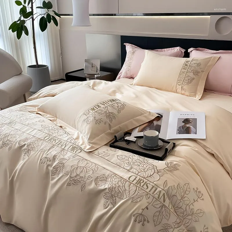 Ensembles de literie broderie de luxe AB Double face pur coton ensemble couette housse de couette drap de lit taies d'oreiller linge de lit année