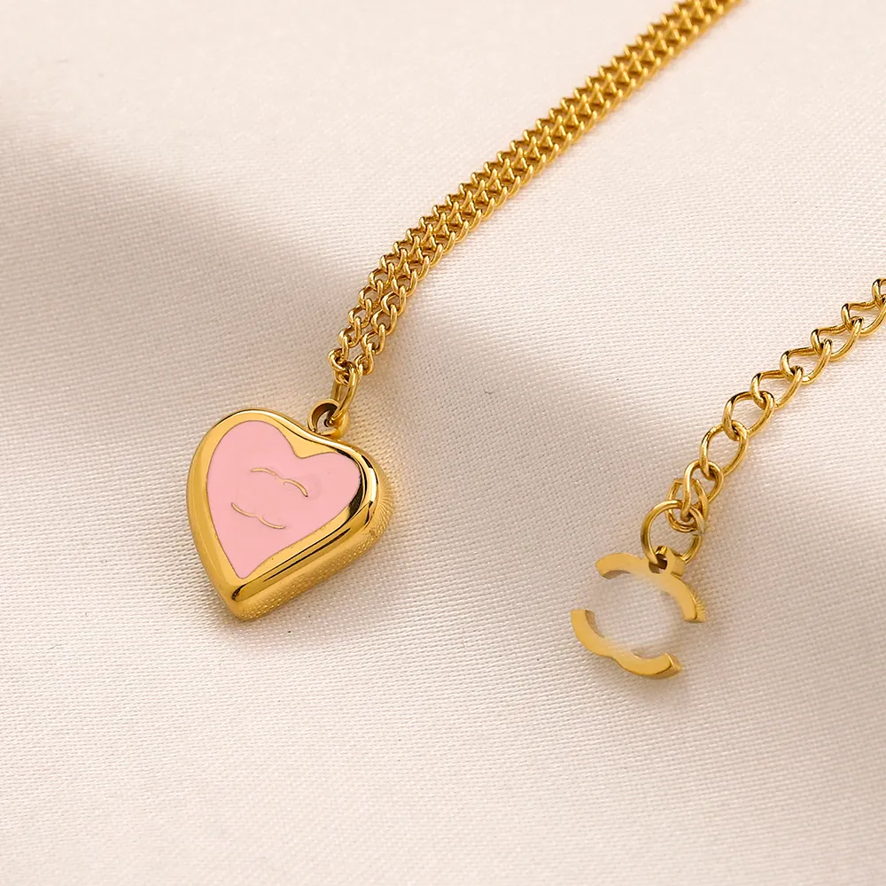 Never Fading 18K Gold Plated Luxury Brand Designer Pendants Necklaces Heart Stainless Steel C-Letter Choker Pendant Necklace Beads Chain Jewelry Accessories Gifts
