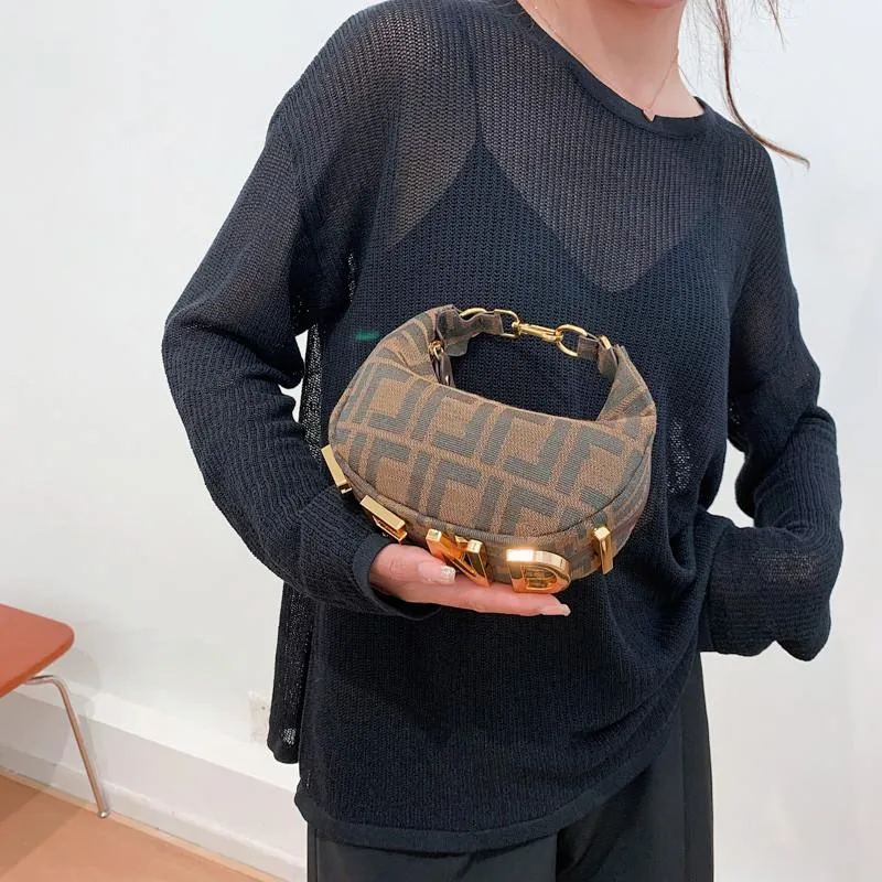 Luxe Designer Nieuwe Trendy All-match Messenger Bag Chain Leather Fashion Grils Samll Schoudertas Polstassen Bruin Hoge kwaliteit