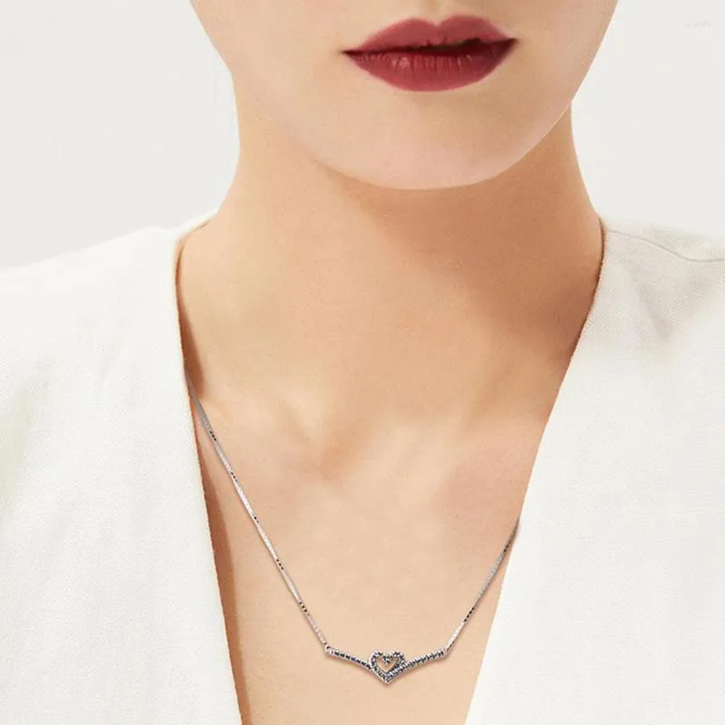 Цепи ожерелье Sparkling Wishbone Heart Collier 925 Серебряное серебряное серебряное ювелирное изделия для женщин День Святого Валентина N138