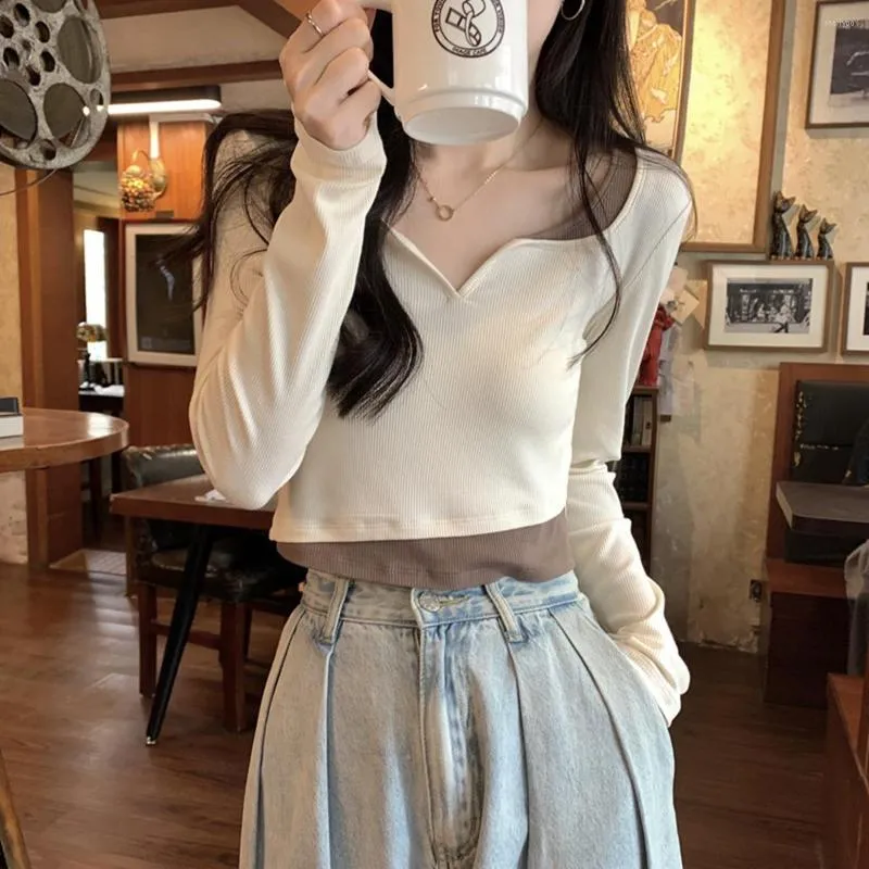 女性用Tシャツ女性服春秋ファッショナブルな韓国スタイルスリムフィット偽2ピースデザインセンスショートカジュアルシンプルシャツ