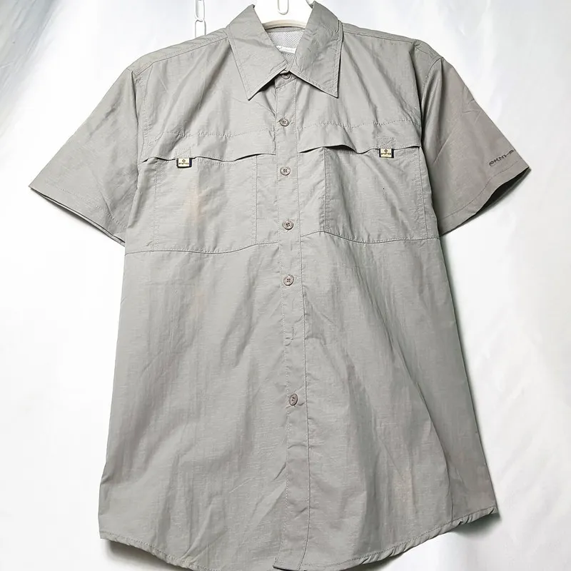 Camisas casuais de camisa masculina camisa listrada camisa casual camisa de manga curta para homens blusas camisa masculina solta e camisas idosas 230323