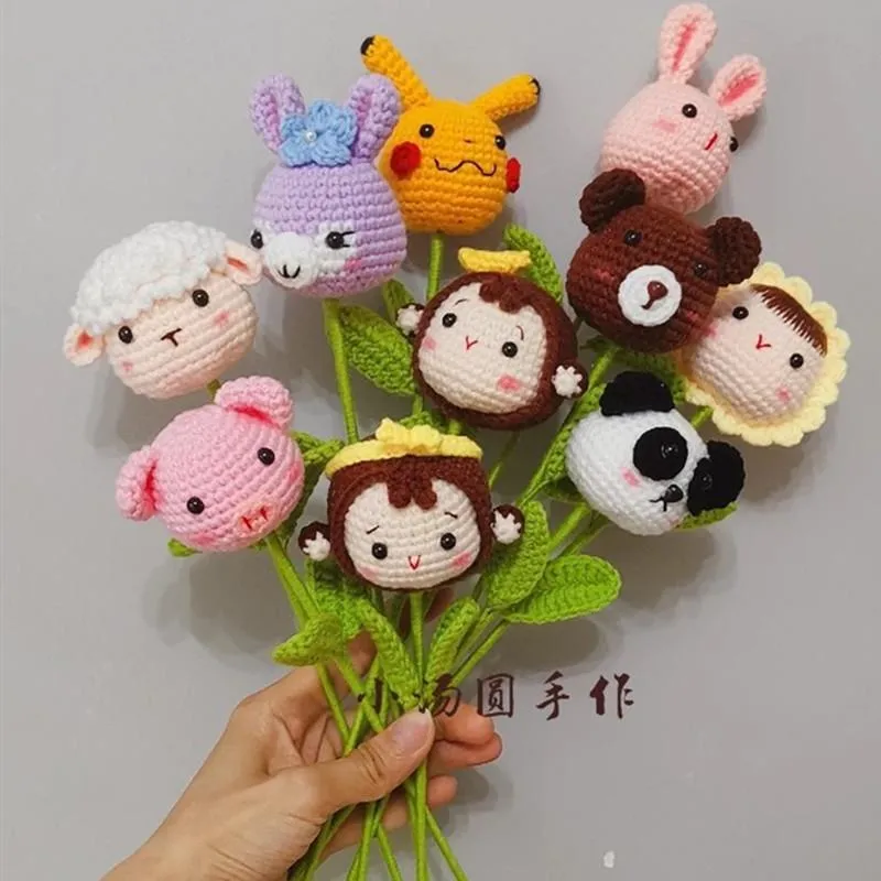 Couronnes de fleurs décoratives fil tricoté à la main Crochet dessin animé animaux mignons poupées Bouquet pour la décoration de mariage maison jardin décor amoureux Gi