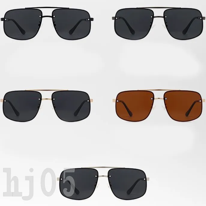 Men Dsigner Glasses P Óculos de sol polarizados de luxo para mulheres Summer Black Cool Man Trendy Fingle Fict Frame Opende dos óculos de sol Acessórios de moda PJ060 C23