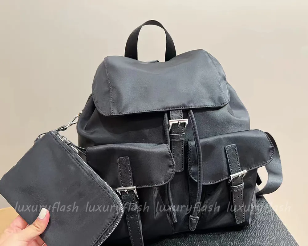 Треугольный дизайнерский рюкзак Модный женский рюкзак Черный 2 шт. Кошельки для монет Маленькие кошельки Карман на молнии Роскошные рюкзаки Нейлон Высококачественный дизайн на шнурке