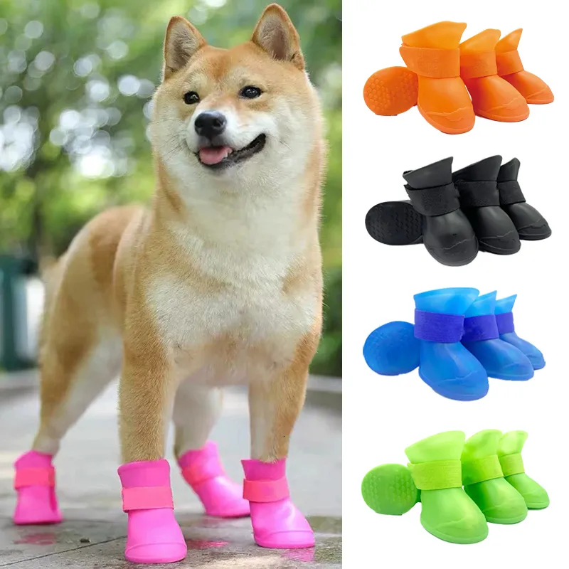 Odzież dla psów 4PCS Waterproof Waterproof Rainshoe gumowy but do małych dużych psów koty buty na zewnątrz buty kostki akcesoria PET 230323