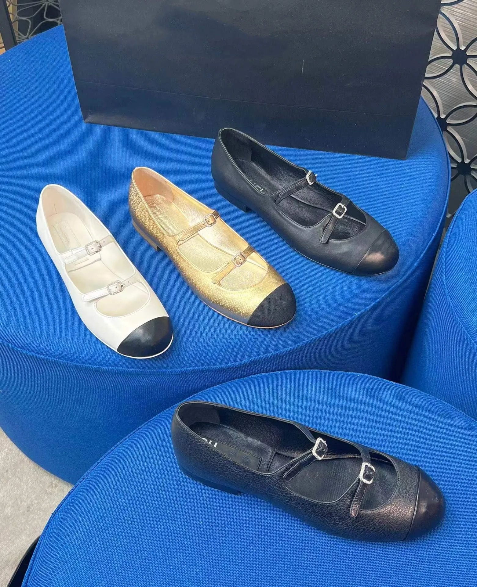 2023324 Tasarımcı En Kaliteli Sıradan Ayakkabı Moda Stilist Ayakkabı Orijinal Koyun Dinini ve Buzağı Deri, Lüks Deri Dış Tabanı