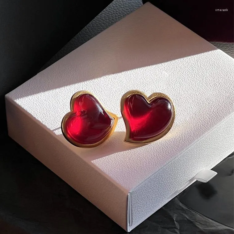 Dangle Küpeler Moda Tasarımcısı Marka Akrilik Kırmızı Kalp Küpe Kadınlar İçin Lüks Takı Yakut Parti Pist Modeli 2023