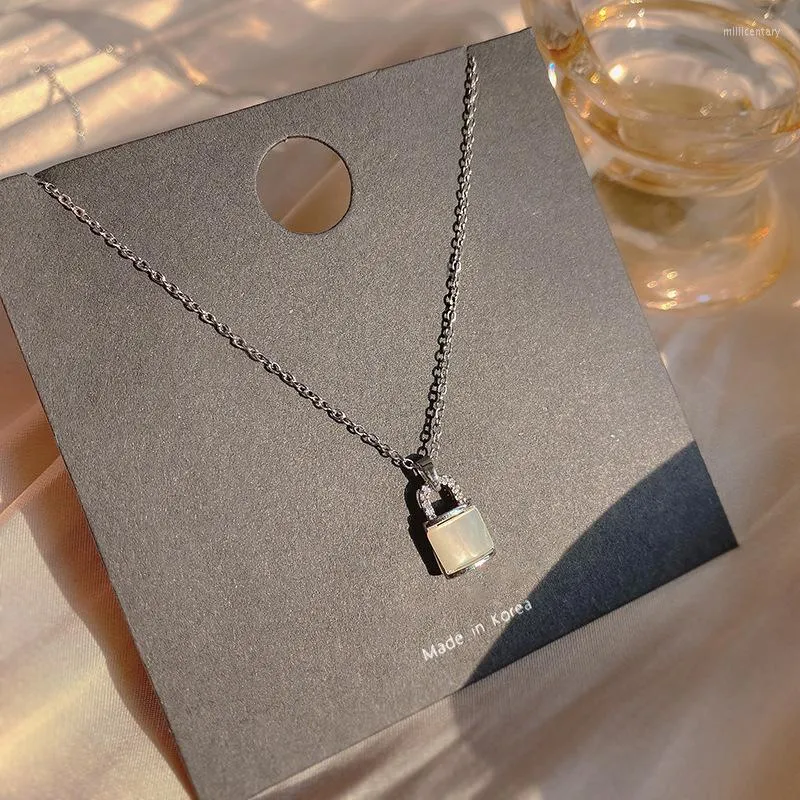 Ketens kleurrijke l fashion vrouwen hangsel kettingen fijn link ketting persoonlijkheid metalen slot vorm dagelijkse life feest ketting sieraden cadeau