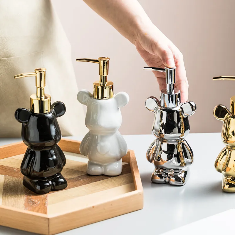 Liquid Soap Dispenser Luxury Bear Shape Ceramics and Gel Creative Gold Silver 200 ml Tom Shampoo Bottle Badrum Förvaringstillbehör 230324