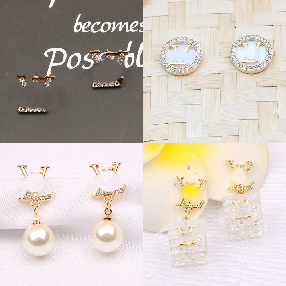 23SS 20Style Mixed Simple Designer V Letters Stud Hoop 18K Gold Plated 925 Silver Circle Round Women Crystal Rhinestone Pearl Earring Wedding Jewerlry