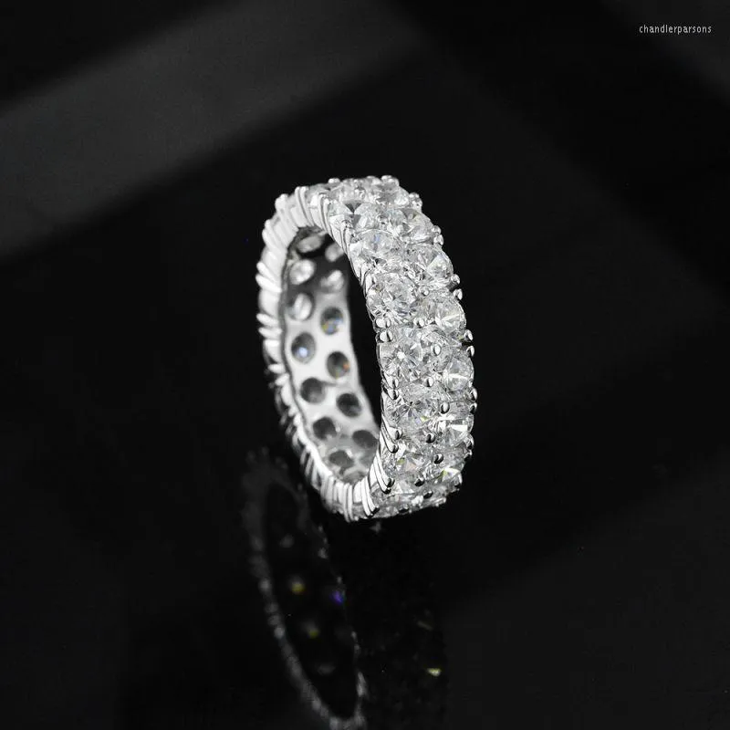 Klusterringar 925 Sterling Silver 2Rows Round Cut Iced Out Crystal Cubic Zirconia Double Row Eternity Bands Ring