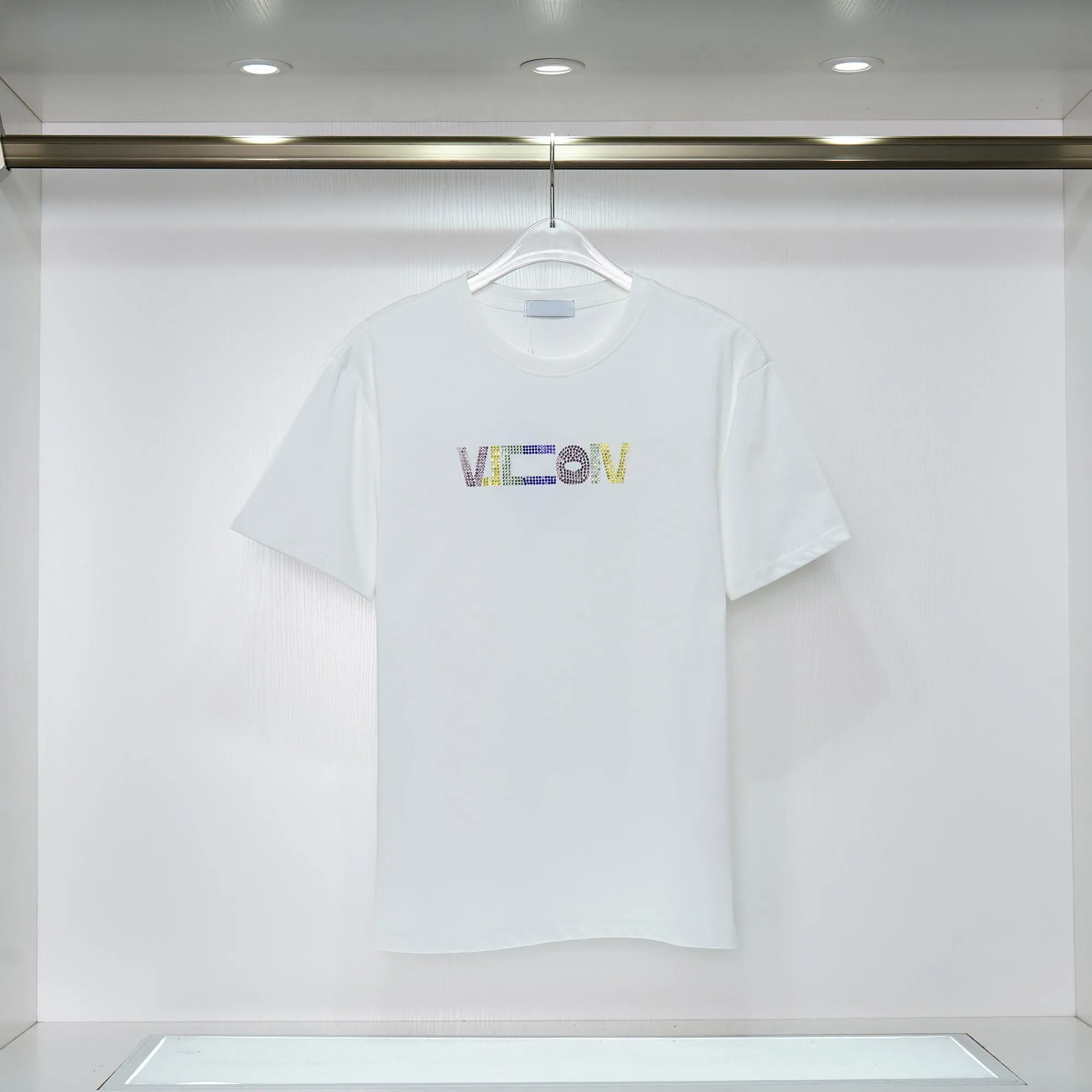 23SSメンズTシャツデザイナーTEES短袖夏のレジャーアンダーシャツ通気可能なプリントコート高品質の衣料卸売ラージェム-3XL