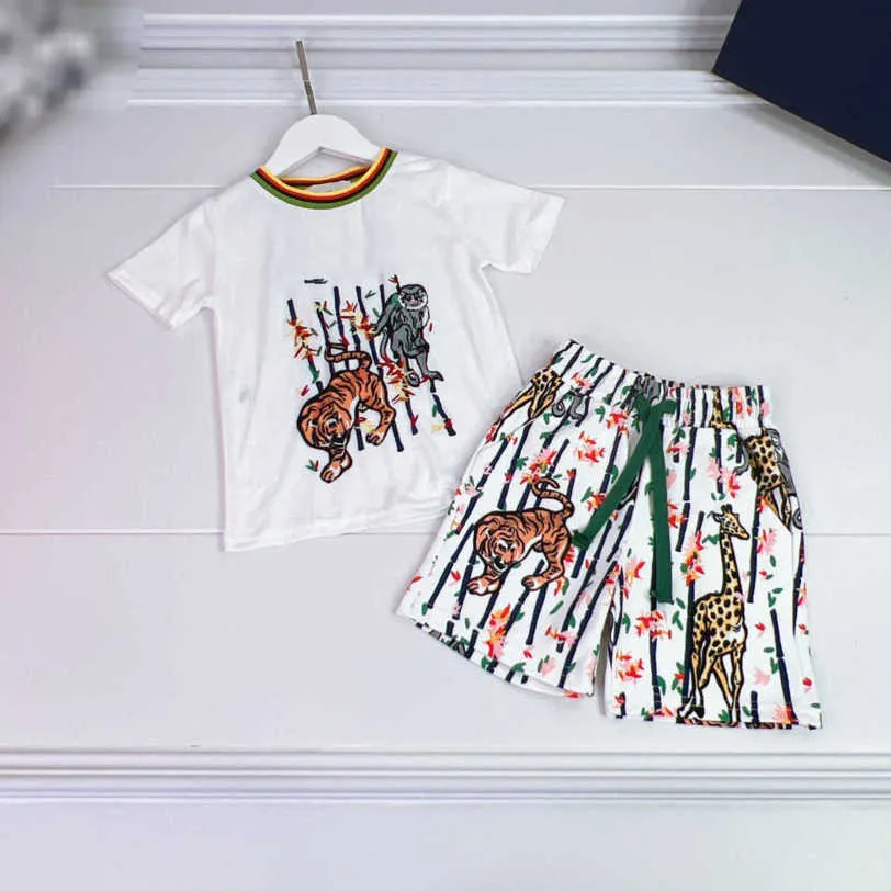 23ss brand kid sets boys designer t-shirt shorts suit Color matching Round neck monkey Tiger printing short-sleeved shorts set High quality Kids Clothes a1