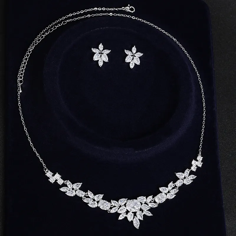 Ensemble de bijoux de mariée en argent collier boucles d'oreilles pendantes pour mariée pendentif mariage bal bijoux accessoires pour femmes