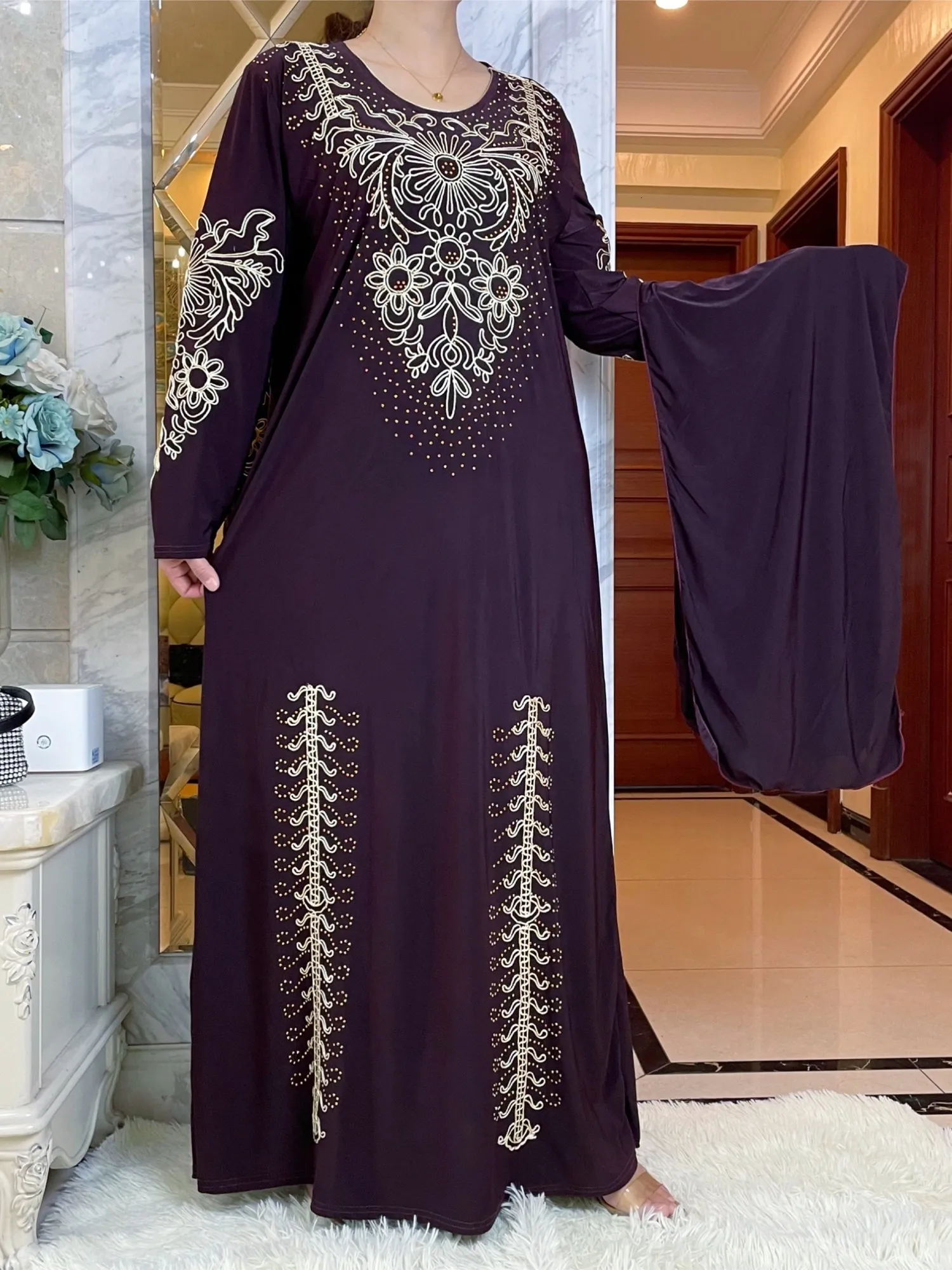 Vêtements ethniques 202uslim Afrique Moyen-Orient Abaya Femmes Caftan Tissu De Soie De GlaceTraditionnel Brodé Maxi Robe À Manches Longues Islamique 230324