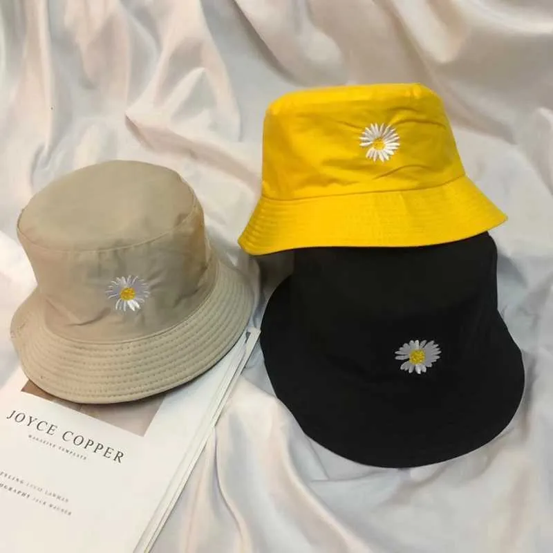 Szerokie brzegowe czapki 2021 Wiosna Kobiet kubełko Hats Hats Suncreen Sun Cap Little Daisies Podwójny zużycie wiosna Lady Fisherman Hat P230311