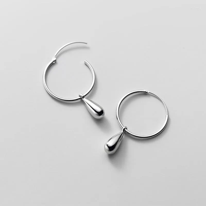 Hoopörhängen S925 Sterling Silver Circle Hoops Women Waterdrop Earing Earring Stylish Smycken Unik design Kvinnlig gåva