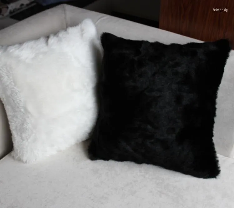 Kussen 45 45cm Europese stijl Melk wit/zwarte kleur Faux bont Cover Sit Sofa Home Decoratie Plush indoor kussensloop