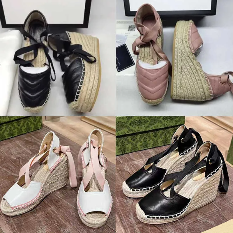 Sandalias de tacón de plataforma de lujo Zapatos de alpargata de cuña tejida de paja Pescador de cuero Sandalia de tacón grueso Correas de tobillo decorativas Punta abierta Zapato de vestir con caja NO037