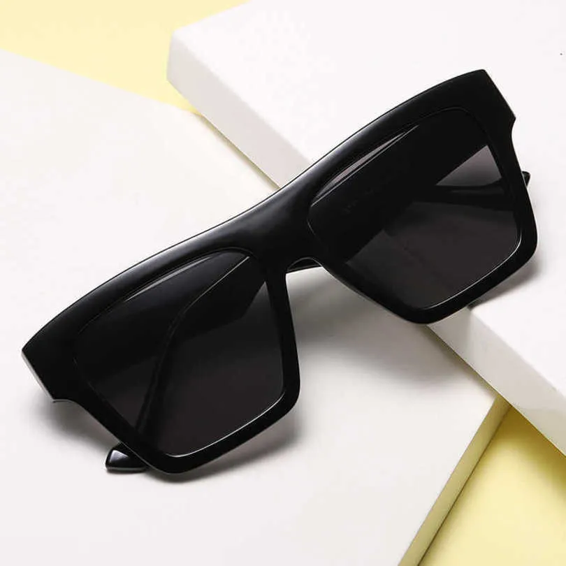 10% korting op luxe designer nieuwe heren- en dames zonnebril 20% korting op Family Fashion Glasses Square